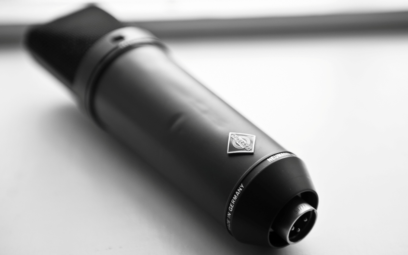 Neumann U87 in recording studio peggy51