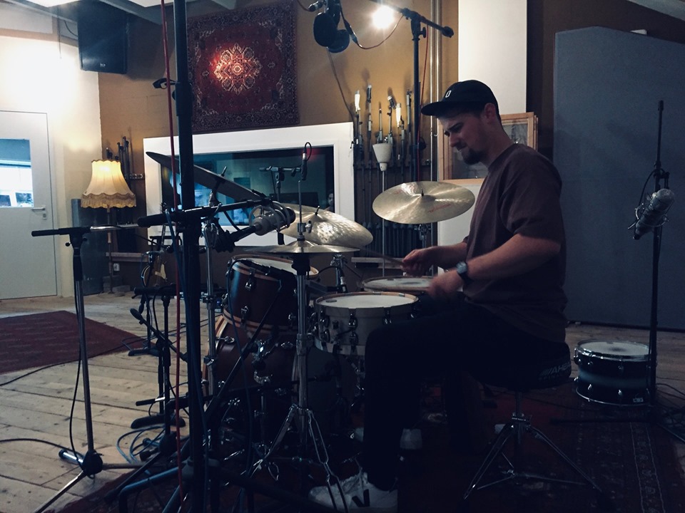 recording drums at Studio peggy51