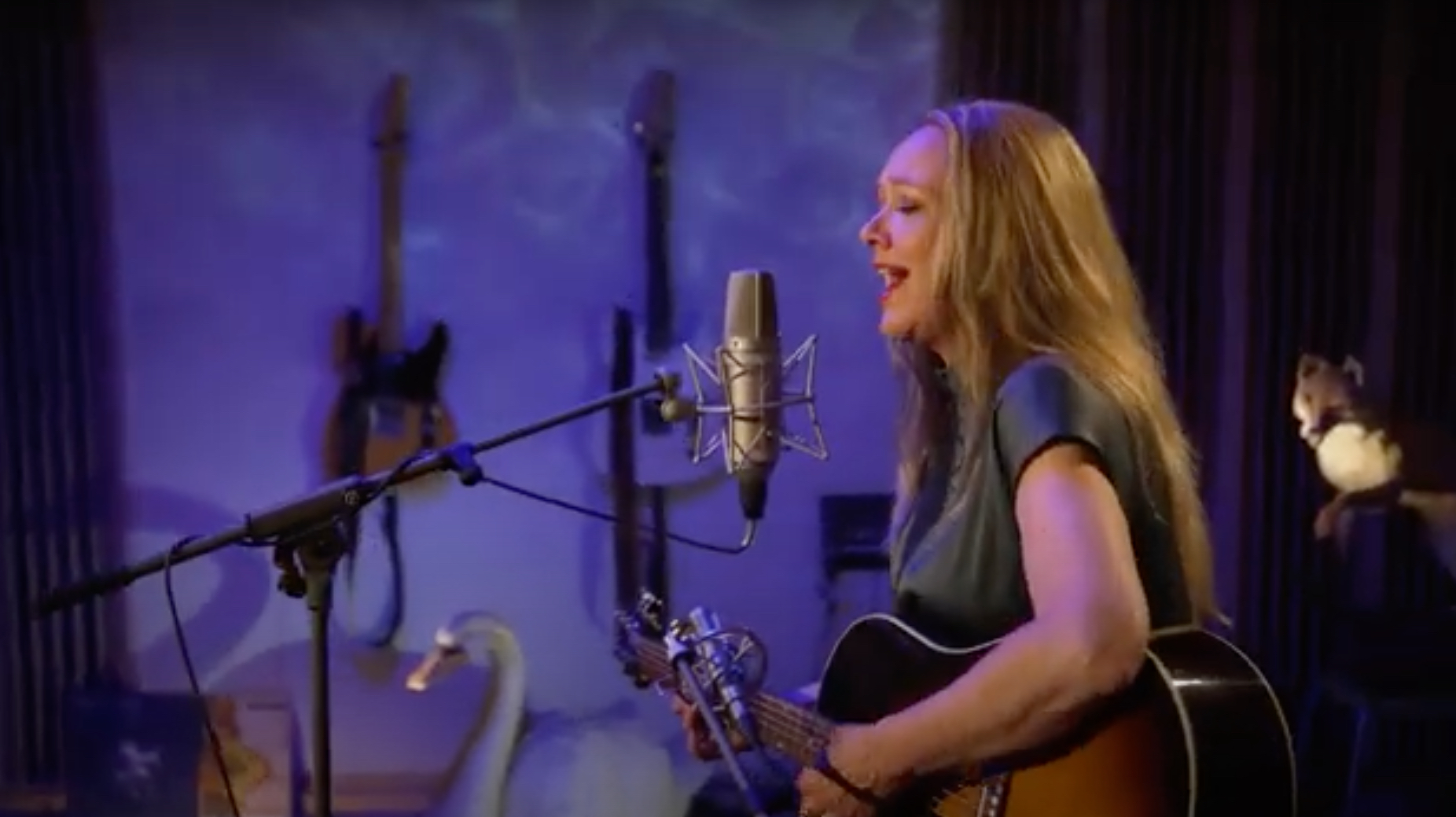 Read more about the article Vera van der Poel neemt promo video op